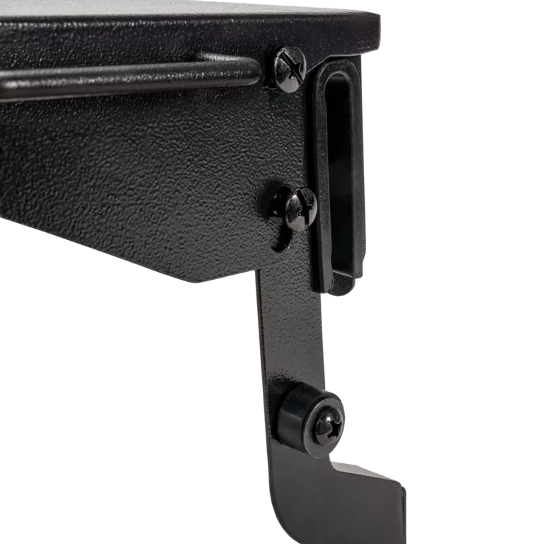 traeger-pal-xl-front-shelf-studio-close-up